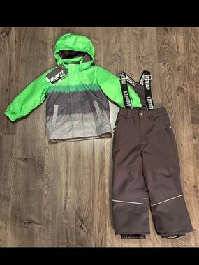NWT Gusti Winter coat 3in1 and ski pants set size 4